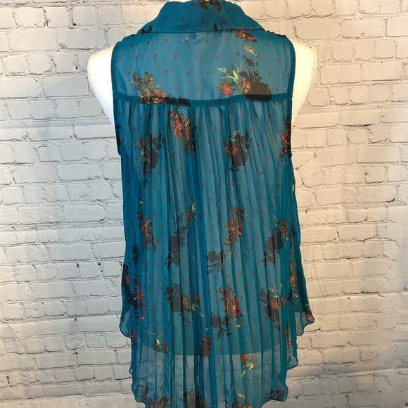 XHILARATION Sleeveless Blouse High Low Sheer Floral-Small - Picture 3 of 4